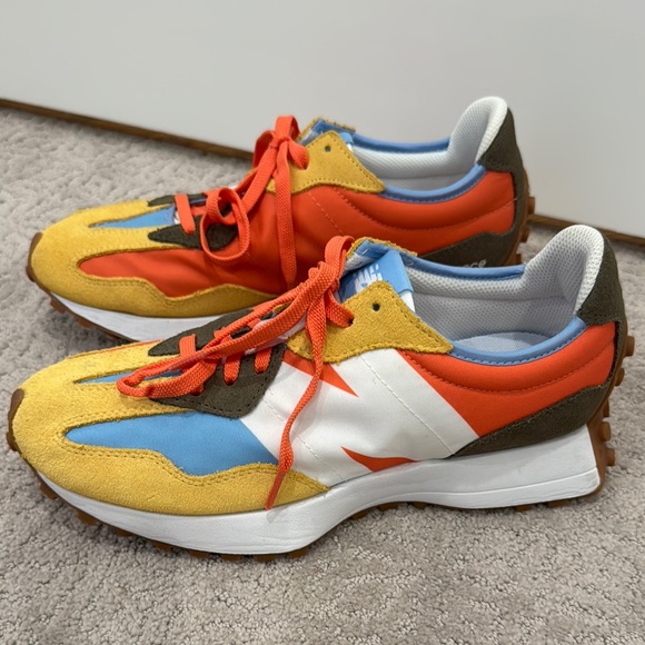 New Balance 327 Sneakers - Picture 2 of 4